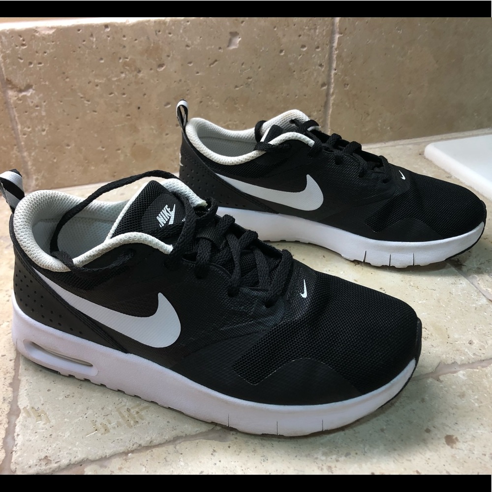 Kids Nike’s Worn Once